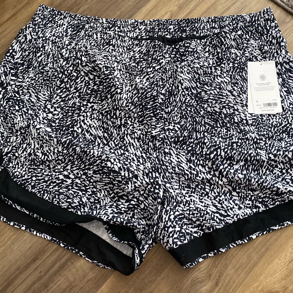 NWT Black and White Athleta Shorts